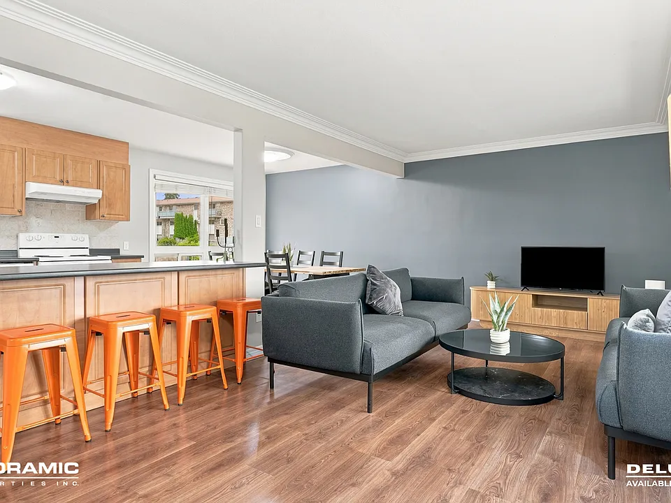 240 Lakeshore Rd #1