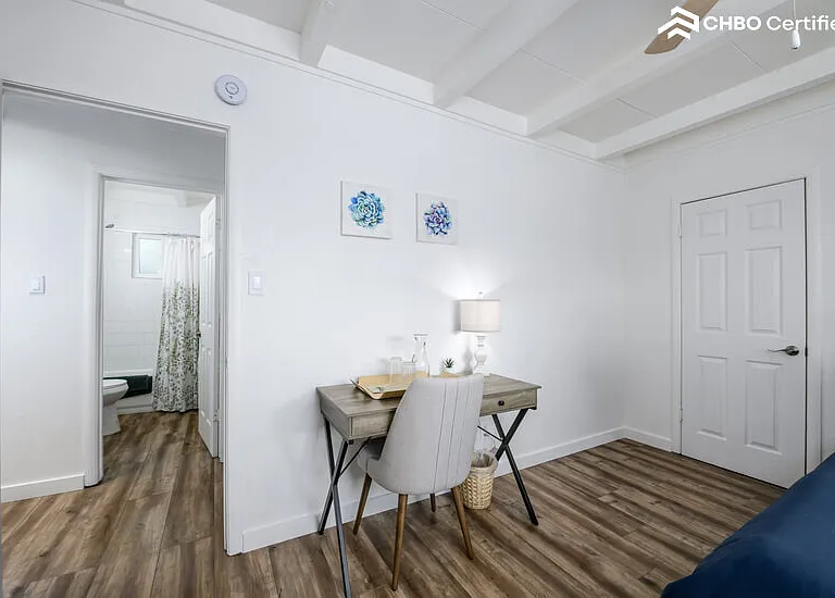 415 Baker St — Photo 16