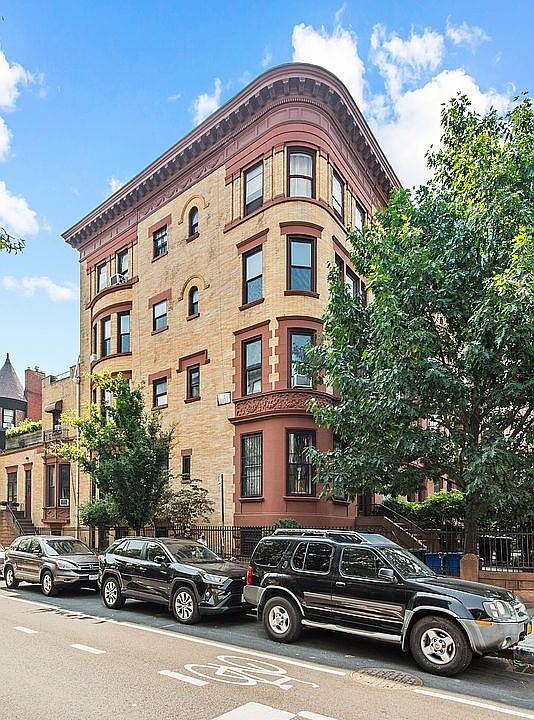 1st image of 287 Clinton Ave