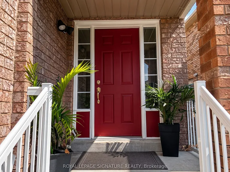 27 Roadmaster Ln #MAIN — Photo 2