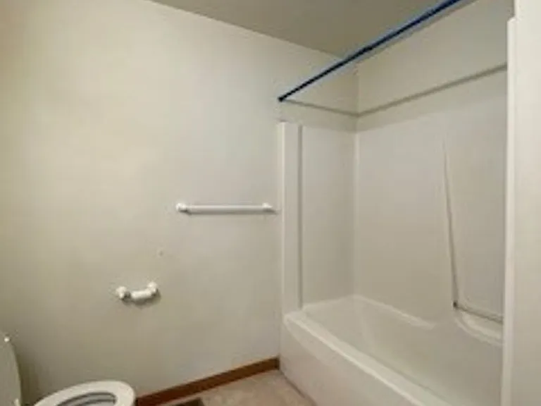 212 Stonewall Ct — Photo 11