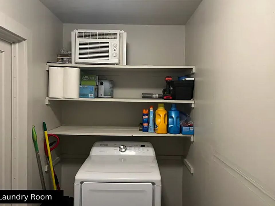 2nd image of 3160 Denver Blvd