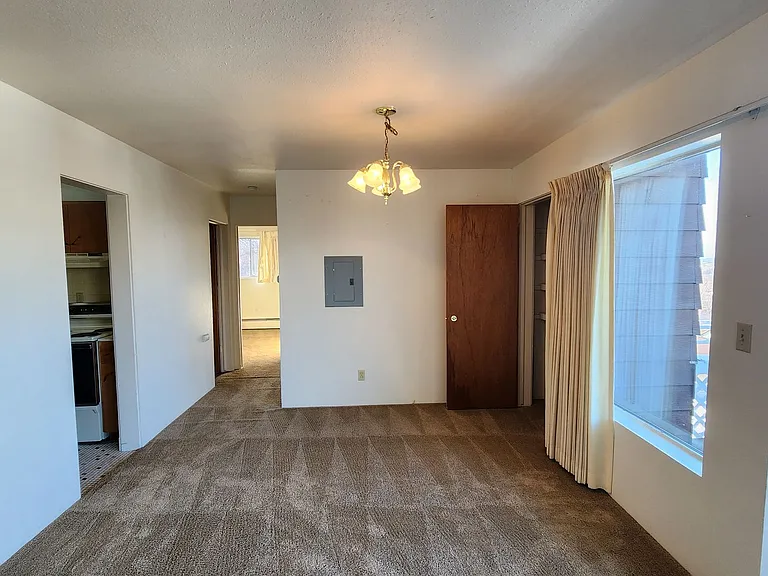 201 Whitaker Dr — Photo 7