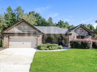 535 Lena Dr, Hoschton, GA 30548