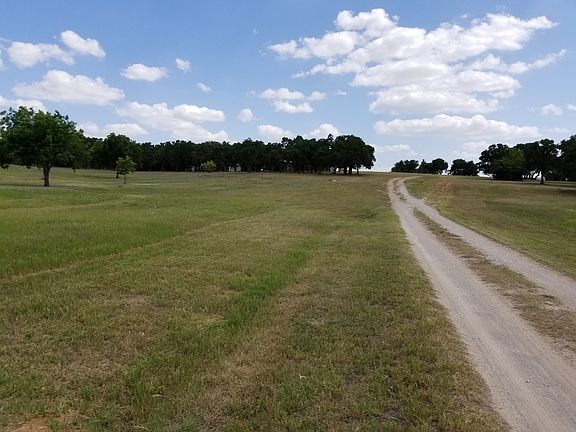 Road going to property 2