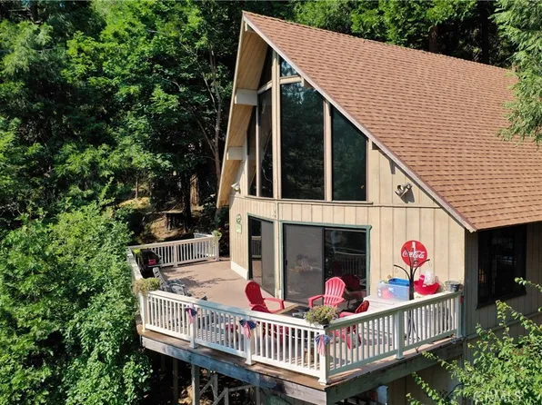 28686 Shenandoah Dr, Lake Arrowhead, CA 92352