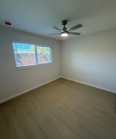 2541 McLaughlin Ave — Photo 4