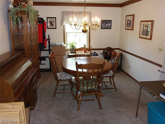 5th image of 467 Park Pl