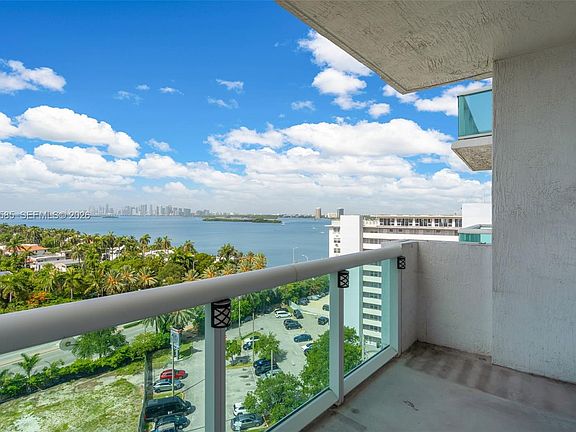 3rd image of 7900 Harbor Island Dr APT 1126