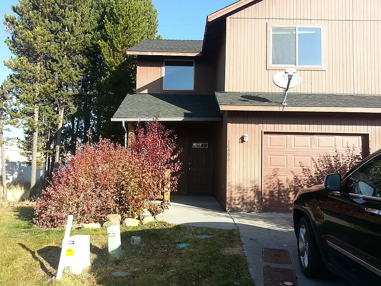 16406 Heath Dr — Photo 1