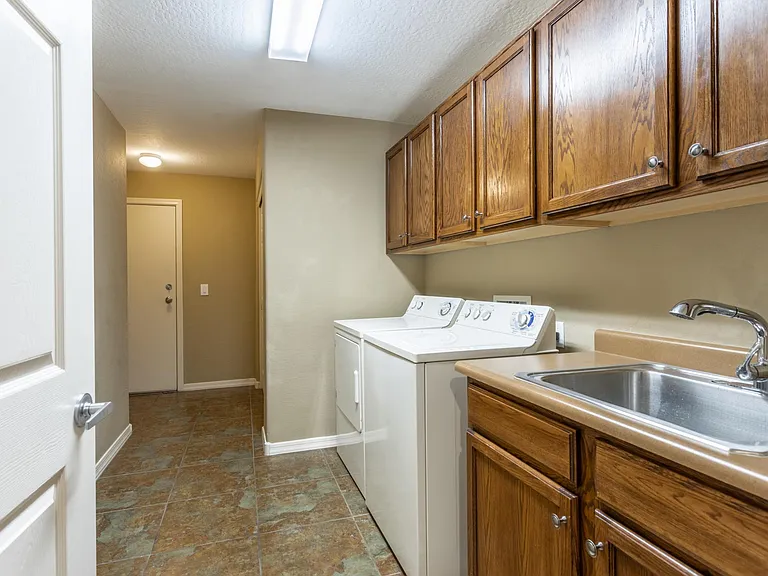 Full laundry facilities for use, direct access to garage