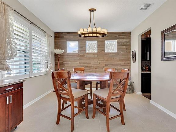 4th image of 15571 Hamlin Blossom Ave