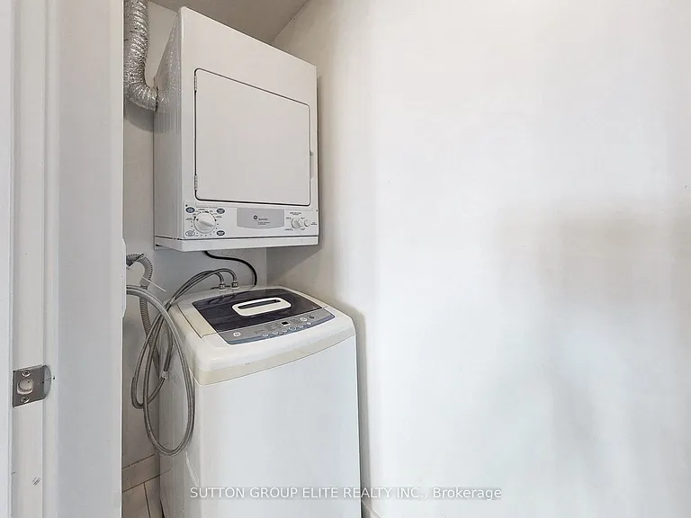 110 Charles St E #2410 — Photo 16