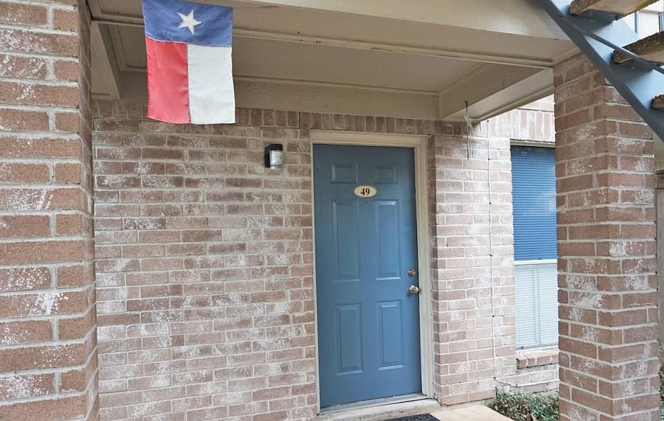 1st image of 3900 Woodchase Dr APT 49