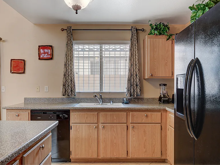4101 Abrams Ave — Photo 34