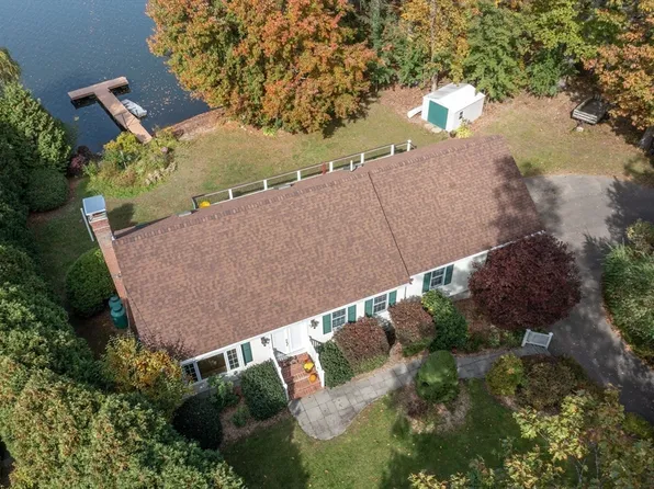 73 Ridge Rd, Foxboro, MA 02035