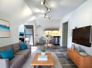 124 W Wayne Ave APT D, Wayne, PA 19087