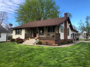 1009 N Cross St, Robinson, IL 62454