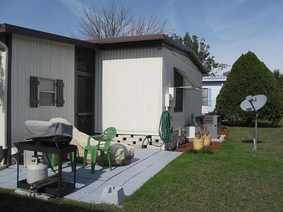 3rd image of 10620 SW 27th Ave Lot 12D