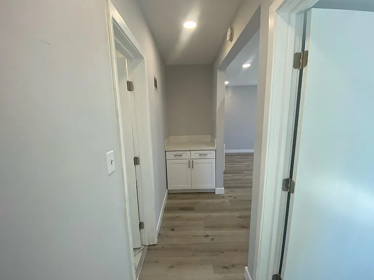1057 E Hyde Park Blvd #A — Photo 12