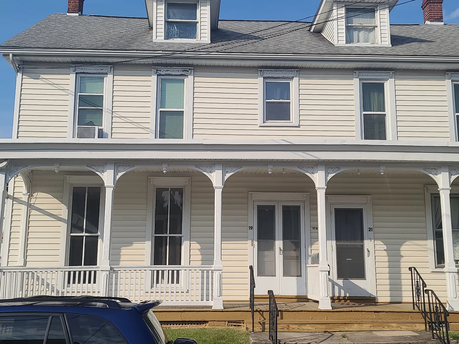 19 E North St — Photo 1