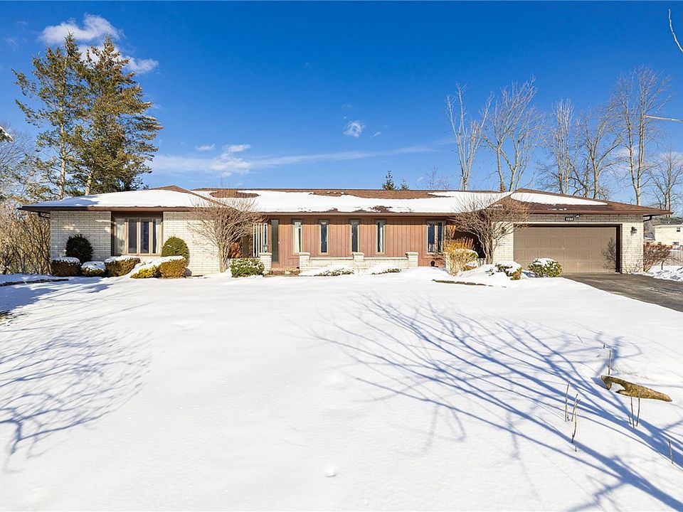 1st image of 307 Marblehead Dr