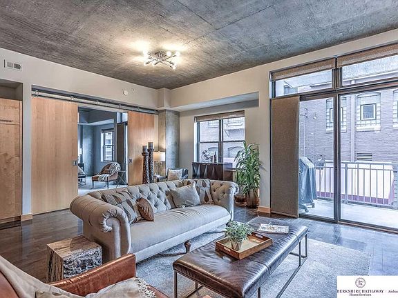 4th image of 1308 Jackson St Suite 303