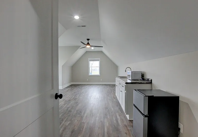 128 Riverbend Dr — Photo 75