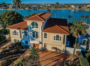 30 Dolphin Dr, Treasure Island, FL 33706
