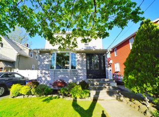 7 Carteret St, Staten Island, NY 10307