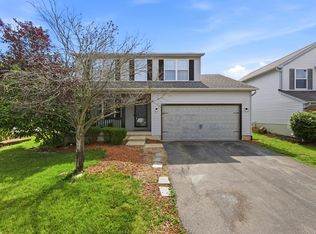 510 Dover Pond Dr, Blacklick, OH 43004