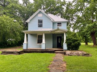 103 S Brown St, Vinita, OK 74301