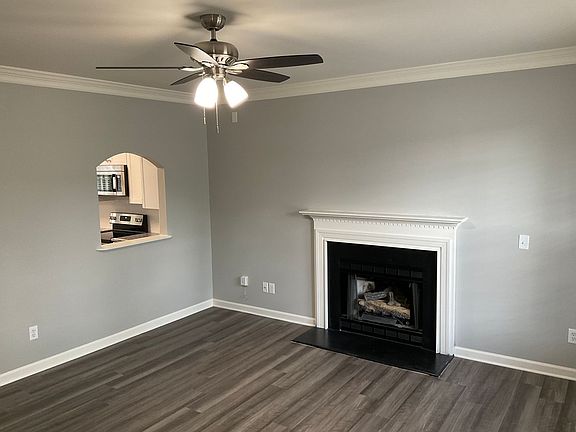 3rd image of 5427 Bradburn Dr