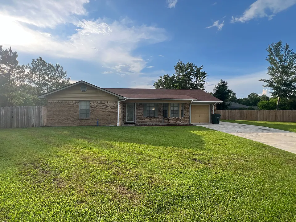 808 Barony Ct