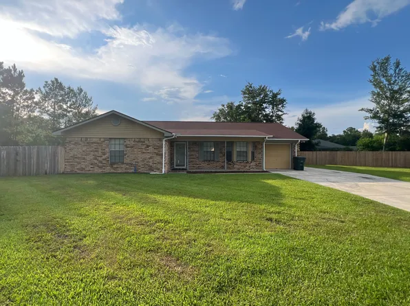 808 Barony Ct, Hinesville, GA 31313
