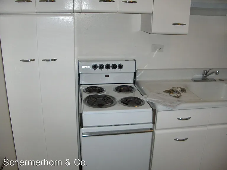 2213-15 Central St — Photo 6