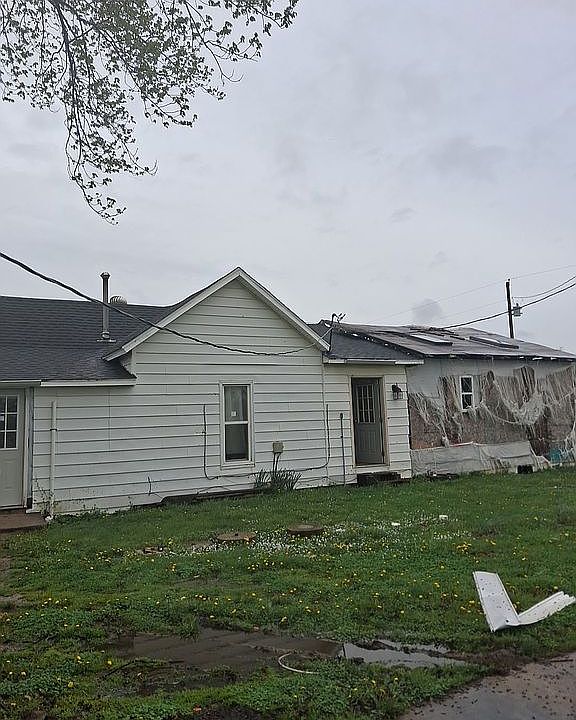 1st image of 1945 E 550th Ave