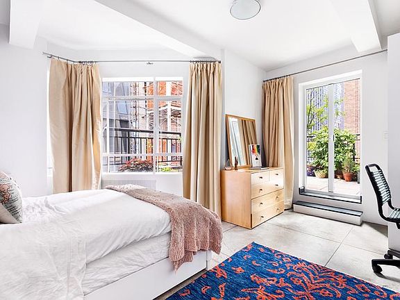 5th image of 45 W 54th St #11BC