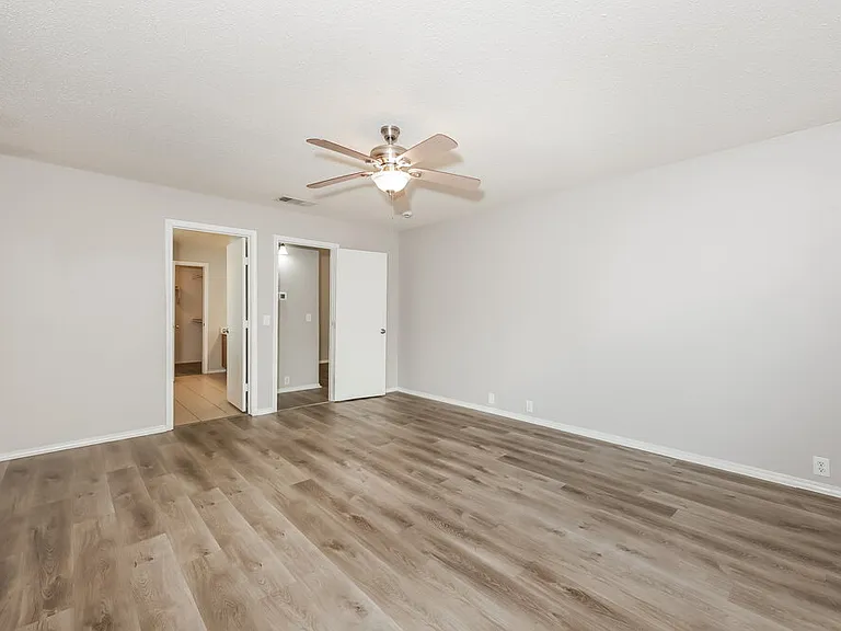 833 Lariat Dr — Photo 11