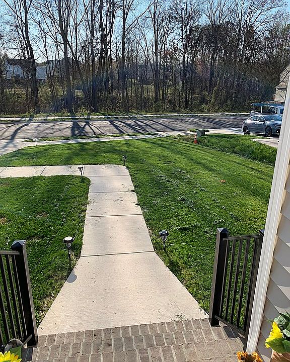 1st image of 8112 Castle Grove Dr