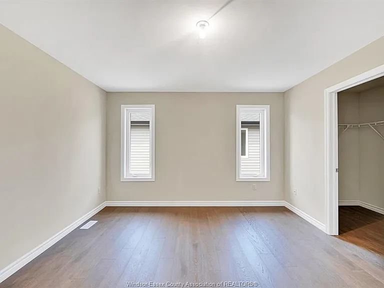 397 Hemlock Ln #MAIN — Photo 11