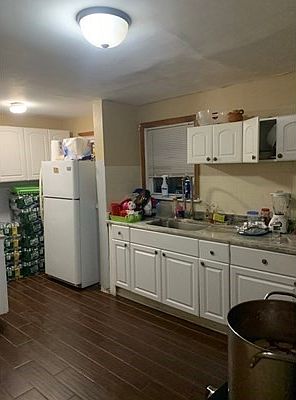 4th image of 87-89 Grant St #2