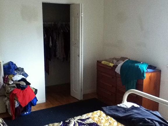 4th image of 102 Pine Haven Ct