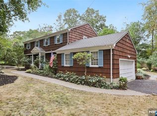 684 High Mountain Rd, Franklin Lakes, NJ 07417