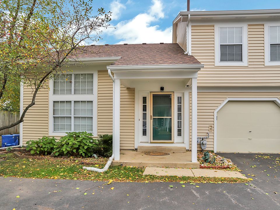 1st image of 233 Acorn Dr