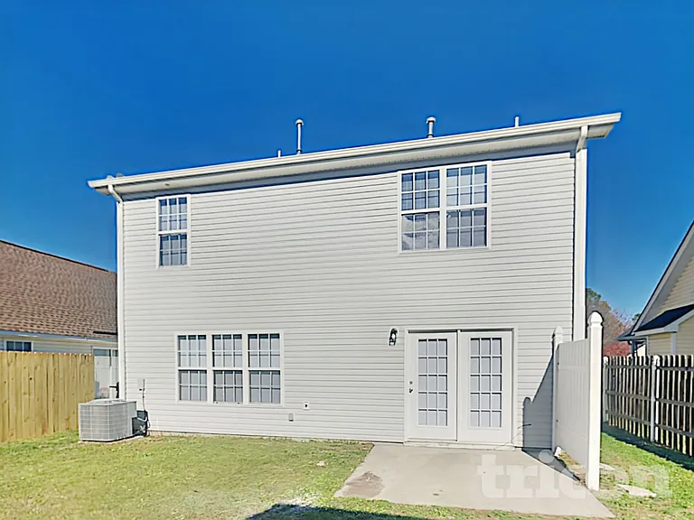 1900 Duke Adam St — Photo 17