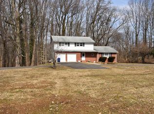 1271 Old York Rd, Burlington, NJ 08016