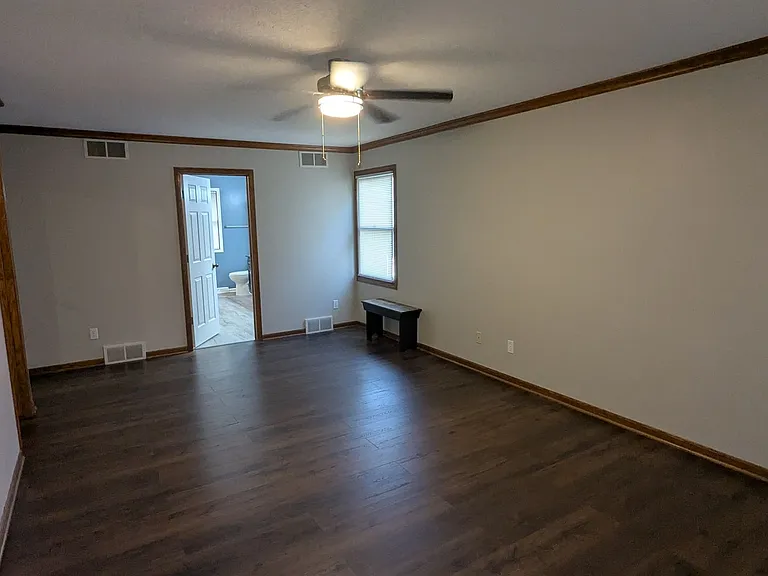 2025 Longfellow St NE — Photo 44