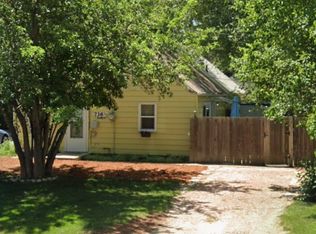 736 1/2 Bowen St, Longmont, CO 80501