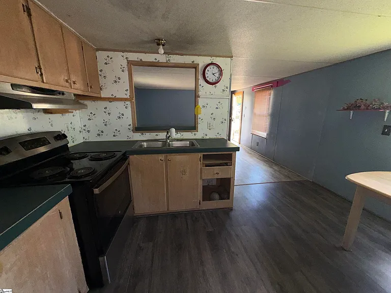 8590 Anchor St — Photo 6